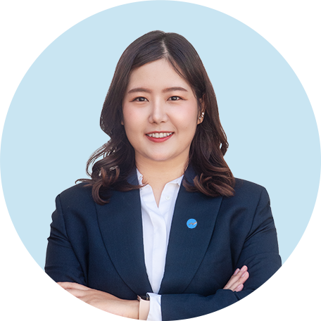 คุณพัชรี พาตินธุ