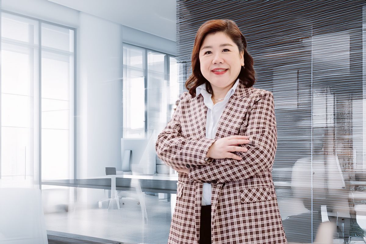 คุณพัชมณฑ์ โรจน์วิโรจน์