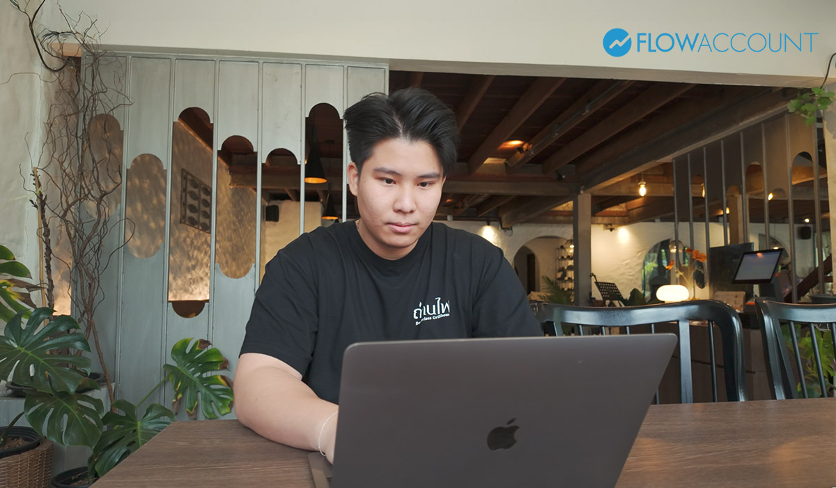 คุณพีค ธนวินท์ เจ้าของร้าน Thaan Fai (ถ่านไฟ)